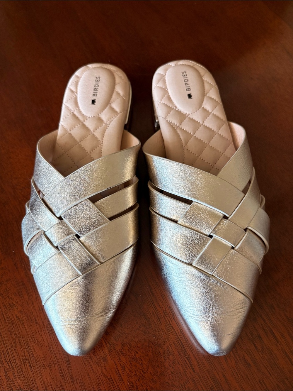 Birdies The Dove Gold Metallic Woven Leather Pointed Toe Mules - Size 7.5
